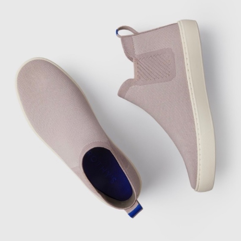 NIB Rothy’s Chelsea Boot in Lilac Grey